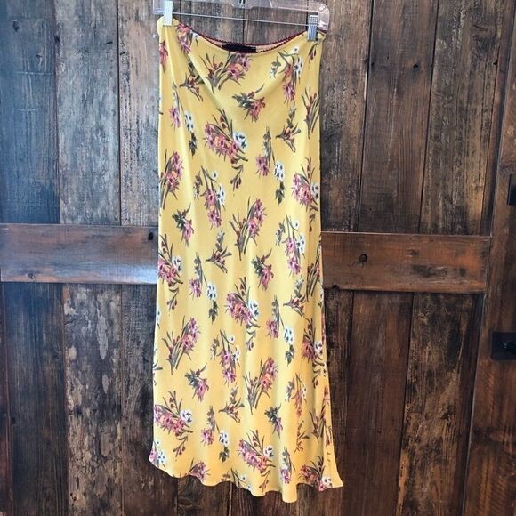 Know.one.cares L NWT Yellow Liberty Floral Cottagecore Pull-On Maxi Flowy Skirt - Picture 4 of 7